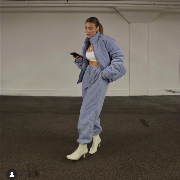 Joggers - Picture 2 of 3